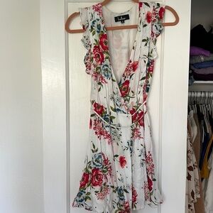 Lulu’s white floral mini dress